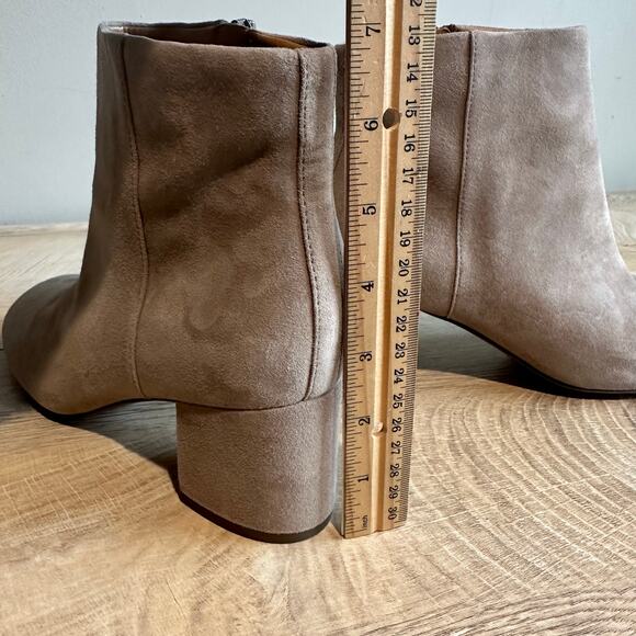 Vionic Sibley Ankle Boot Water Repellent Taupe Suede 8.5 - Picture 13 of 13